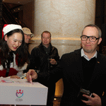 长沙万达文华酒店举行2013圣诞慈善亮灯仪式